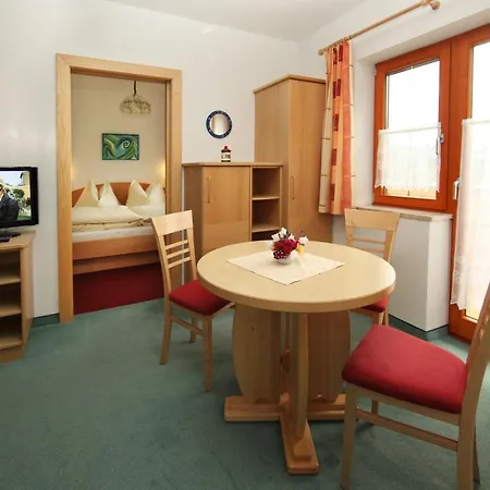Apartamento Gastehaus Margarethe *