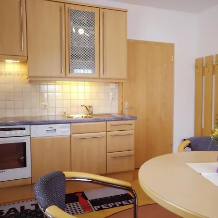 Gastehaus Margarethe Apartamento Maishofen